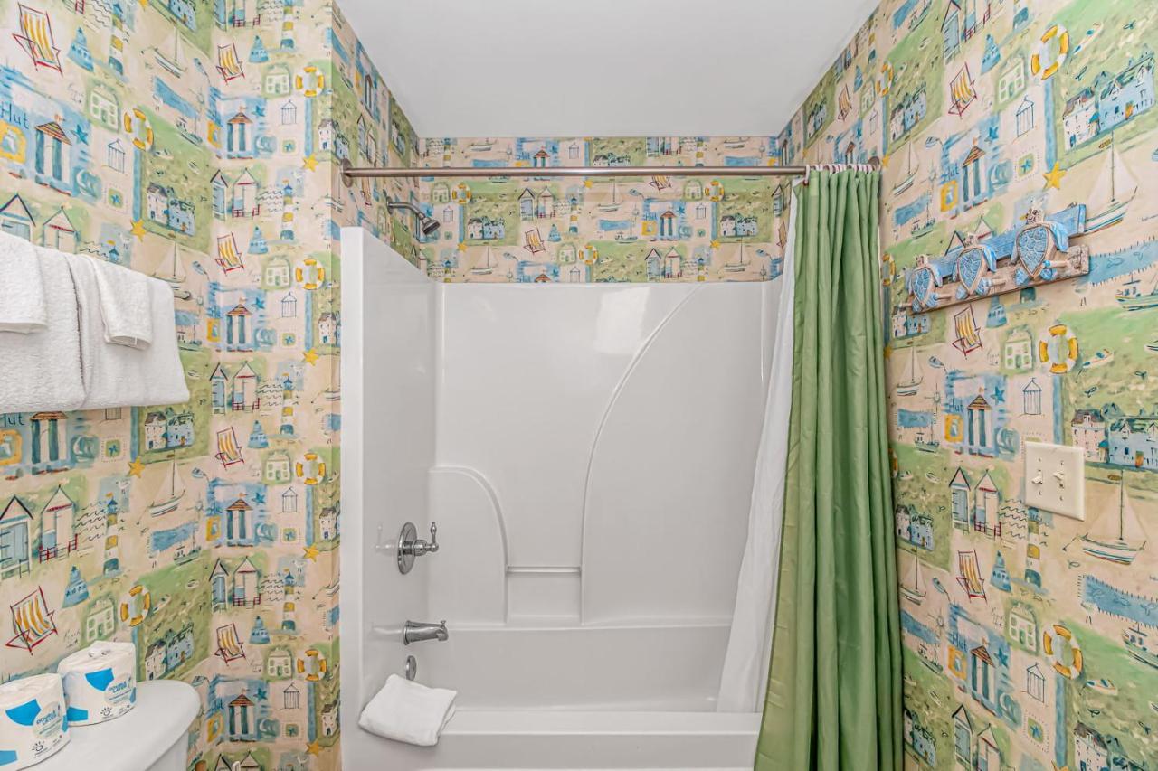 Ocean Breeze Luxury Villas 3D, Nicely Updated! Across From The Ocean! Sleeps 18 ! Myrtle Beach Værelse billede